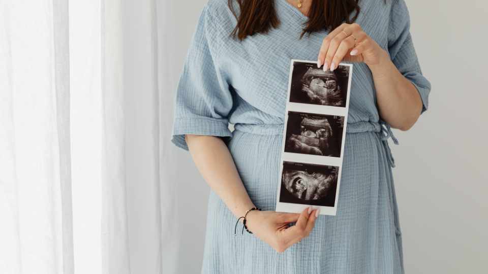 Consulta de reproducción asistida en FIV Ochoa, clínica de fertilidad en Marbella